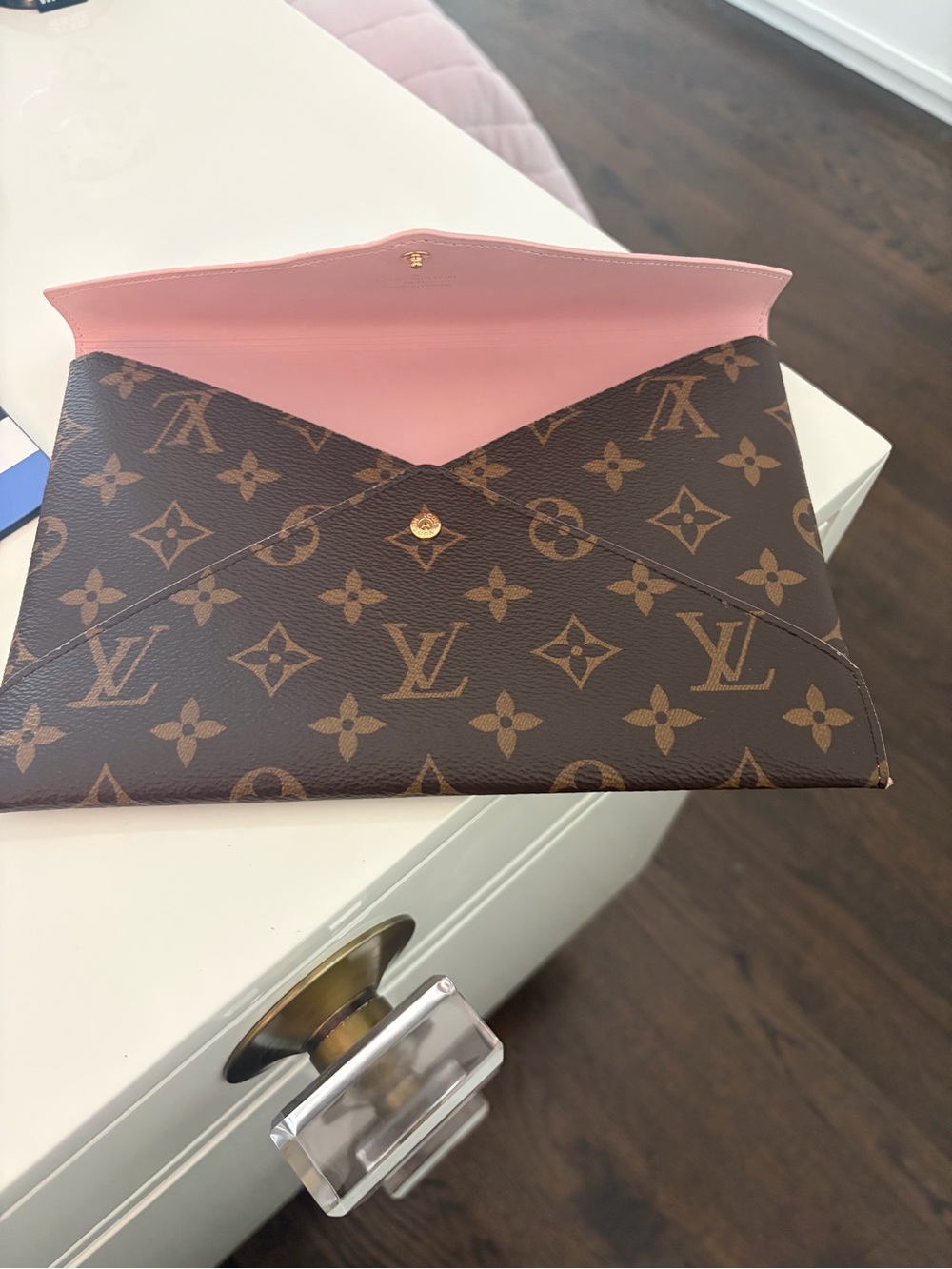 Louis Vuitton Monogram Envelope Clutch - Dark Brown & Tan - Picture 2 of 3